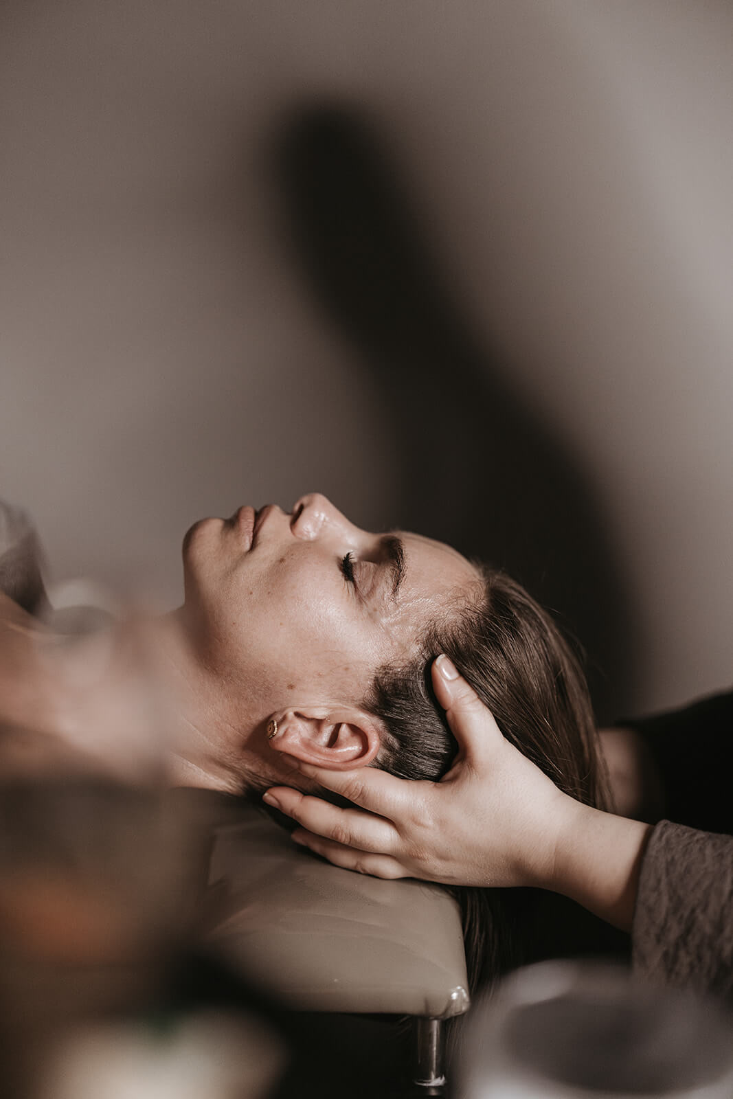 Japanese head massage at NASU wellness studio Brussels
